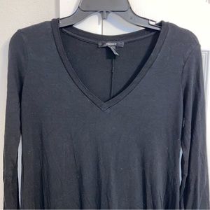 Forever 21 Black Short Long Sleeve V-neck T-Shirt Dress